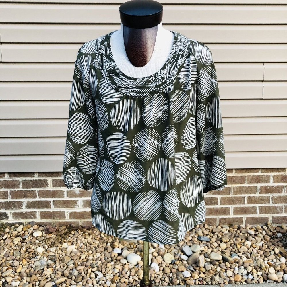 Banana Republic Women's Green Dot Line Art Scoop Neck Blouse Top Size Large